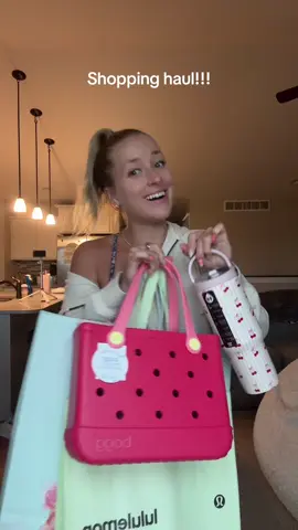 A post by @msbrandiragan on TikTok caption: Shopping haul🩷 @BoggBags @HYDROJUG @Altar’d State @lululemon #shopping #shoppinghaul #haul #tryonhaul #clothing #style #fashion 