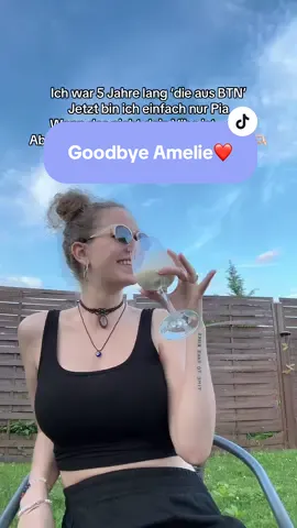 A post by @nichtsehraesthetisch on TikTok caption: Jede Ära hat ein Ende. Für mich hat gestern eine 5 jährige Reise nun offiziell ein Ende genommen.  "Amelie" kennen & lieben zu lernen, war bis jetzt eines meiner schönsten Abenteuer & vielleicht, wer weiß, kreuzen sich unsere Wege noch mal. Ich danke allen, die mir diesen Weg ermöglicht haben! LIEBE! (Anzeige wegen Namennennung)  #btn #berlintagundnacht #realitytv #rtl2 #ameliewolf #darstellerin #schwanger #pregnantlife #fyp #fürdich #liebe 