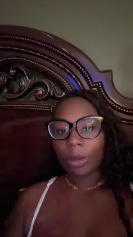A post by @shawnnajonnell on TikTok caption: #foryoupage #sims #simtok #thesims4 #sims4 #fyppppppppppppppppppppppp 