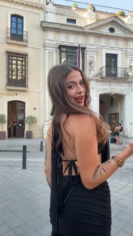 A post by @andreabuenotattoo on TikTok caption: Nos fuimos 