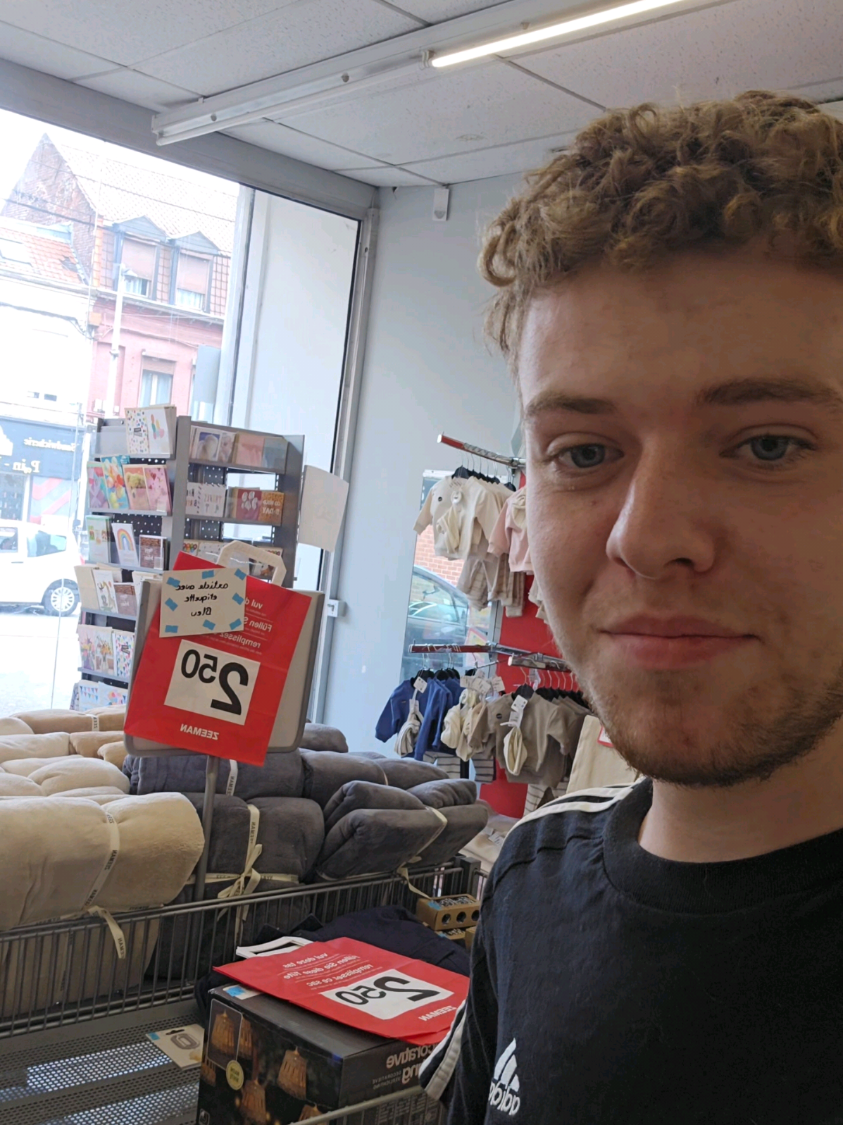 A post by @cseb_officiel on TikTok caption: J'ai fait 6 zeeman pour trouver les sacs a 2.50 maiiii i sont introuvable 😑