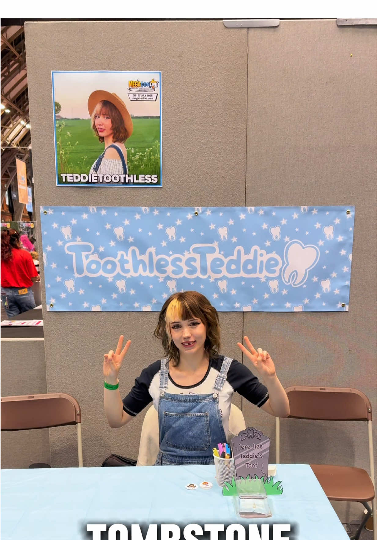 A post by @toothlessteddie on TikTok caption: epic first day at @MegaCon Live tysm for having me X3 #CapCut 
