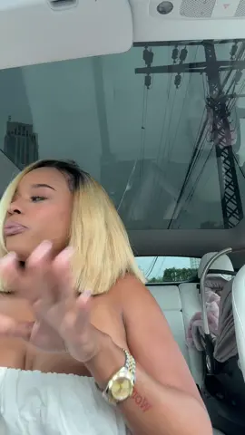 A post by @kileroux on TikTok caption: Having a whole seizure 😂