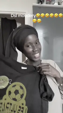 A post by @awah___3 on TikTok caption: #🤣dsl diawara rek#soninkara🇸🇳🇲🇱🇲🇷🇬🇲🇬🇳 #soninkelesplusbelle #soninkara💫tiktok #soninke #soninke_et_fier 