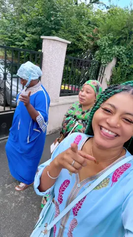 A post by @astou.la.rose on TikTok caption: Ma famille mon combat je t’aime trop mes vies 🫶💍❤️