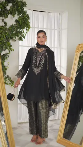 A post by @umnaaofficial on TikTok caption: Stylish & Elegant chiffon collection #pakistaniclothesuk #fyp #tiktokmademebuyit #partydress #weddingdress #weddingdress #mehndioutfits #shalwarkameez 