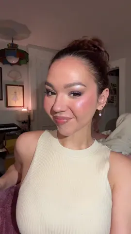 A post by @chritchin on TikTok caption: makeup & music 🎶 ⭐️ #grwm 