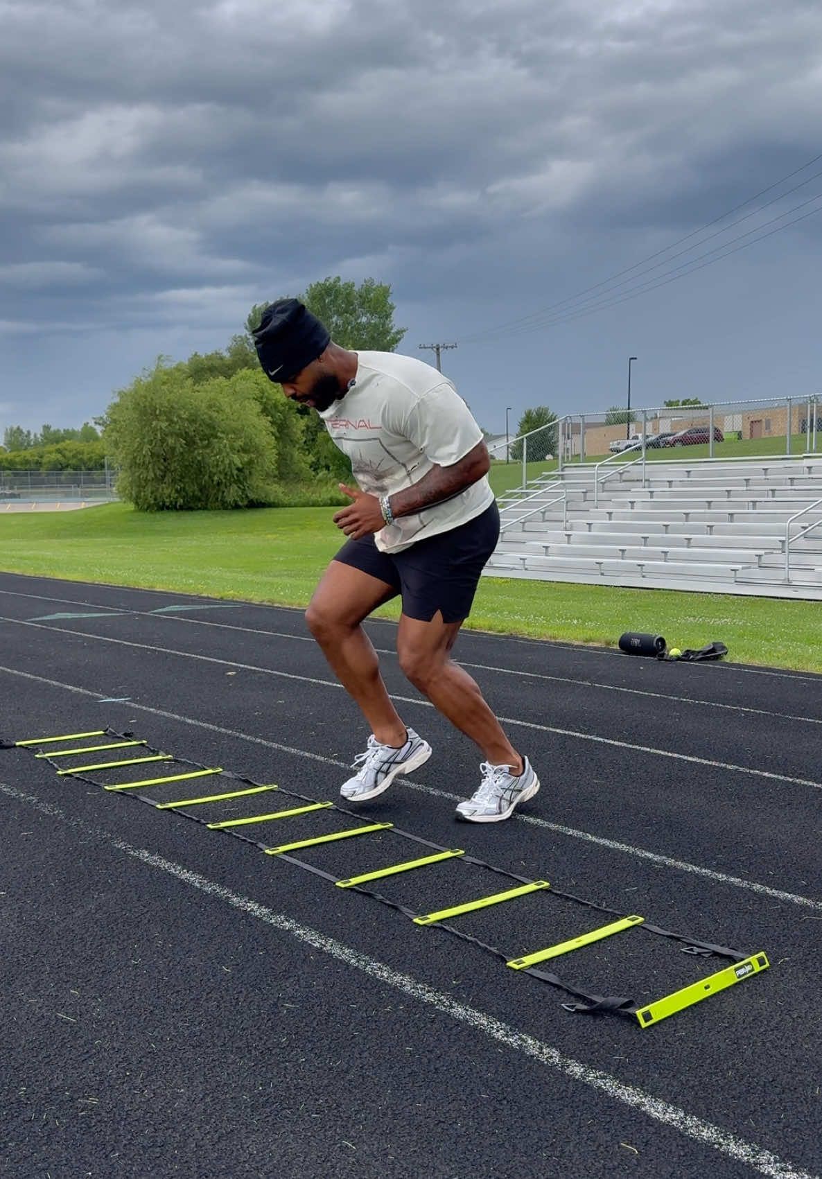 A post by @drewwalls10 on TikTok caption: Day in the life.. #dayinmylife #drewwalls10 #fyp #Viral 