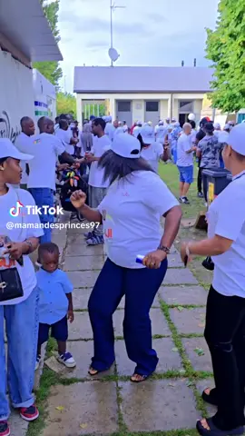 A post by @samyche93 on TikTok caption: Mengué néné 💪🏾👍🏾🙏🏾