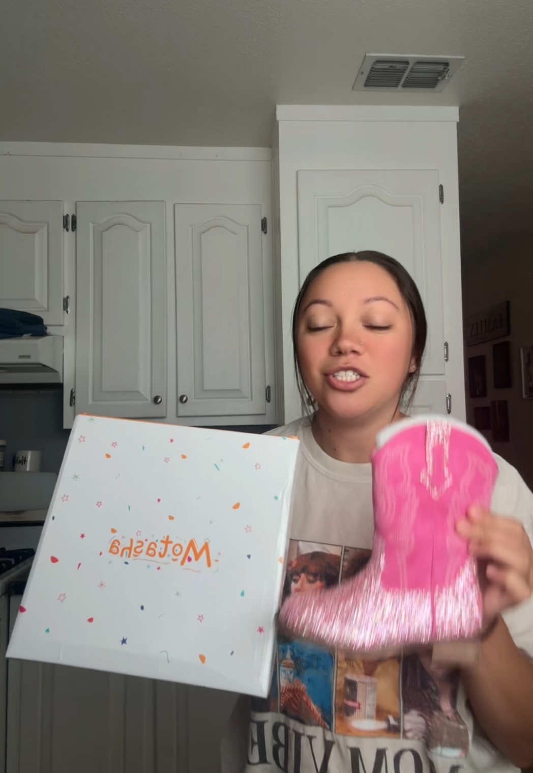 A post by @xoxo.allison on TikTok caption: I got some presents already for Zoey’s 3rd bday🤭