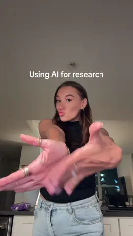 A post by @jessvalortiz on TikTok caption: 😃