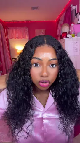 A post by @meekianaaa3 on TikTok caption: @Luvmehair 