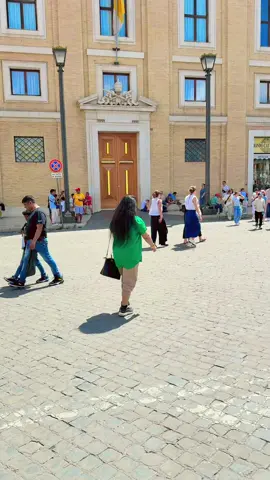 A post by @kanonchowdhury4 on TikTok caption: Italy, Vatican City ,Rome 
