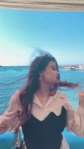 A post by @s.a.b.r.y0 on TikTok caption: #bangladeshi #🤍🕊️ #foryou #banglasong 