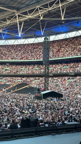 A post by @oasis on TikTok caption: 📍Wembley #oasislive25 