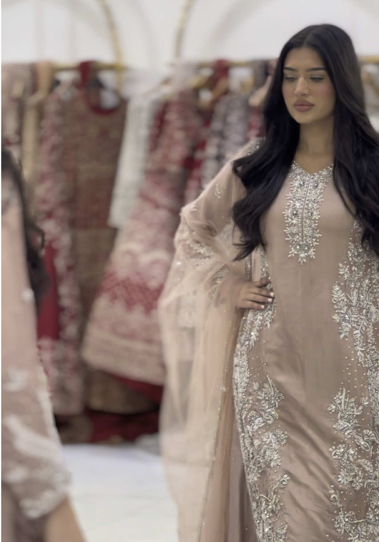 A post by @7aatrangbridal on TikTok caption: ELEGANT LONG KAMEEZ WITH PLAZO TROUSER🤩❤️#7aatrang #saiyaara #fancy #newstock #kidsdress #CapCut #benharad #unfreezemyacount #burjfabrics #pathanscollection #shahjahan #fyp #million #model #bridal #saree #arabi #sale #gharara #bridallehenga 