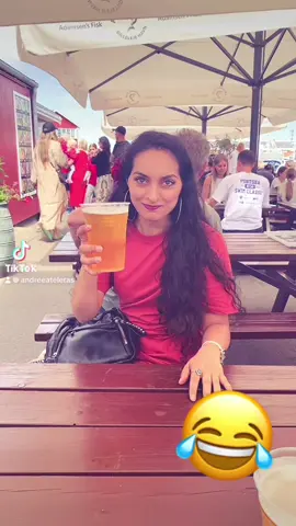 A post by @andreeateleras on TikTok