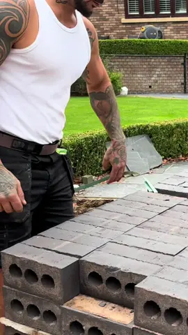 A post by @mahoneybrick on TikTok caption: 🧱 Its all part of the parcel 🧱 #bricklaying #bricklayer #bricks #mahoney #bricklayers #brick #engineering #foryou #explore #follow 
