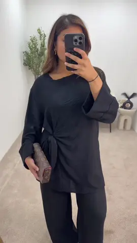 A post by @hushcatties on TikTok caption: #fyp 