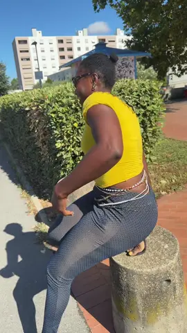 A post by @princesse_ange2 on TikTok caption: #rires😂 #😂😂😂😂😂 
