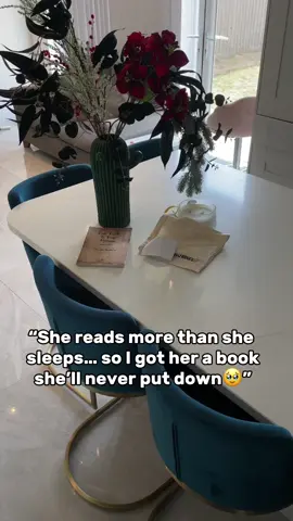 A post by @petitelights on TikTok