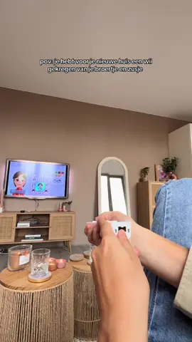 A post by @karlijn_s on TikTok caption: Worden veel avondjes wii’en 🤘🏽🎲 #wii #mariokart #wiiparty 