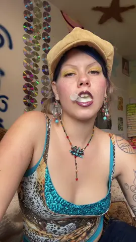 A post by @zoewelsch on TikTok