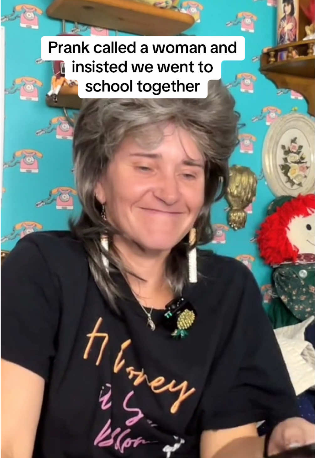 A post by @sarahsoda5 on TikTok caption: #fyp #prankcall #suedillon 