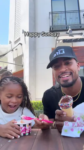 A post by @gainsbygaines on TikTok caption: #hazeltok #gainsbygaines 