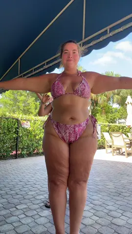 A post by @sampaigeeee on TikTok caption: lol pool day with the girls! 