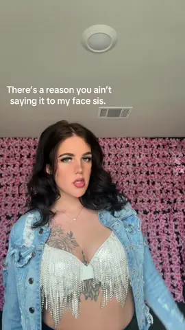 A post by @christen1__ on TikTok caption: #fypシ #Viral #foryoupage 