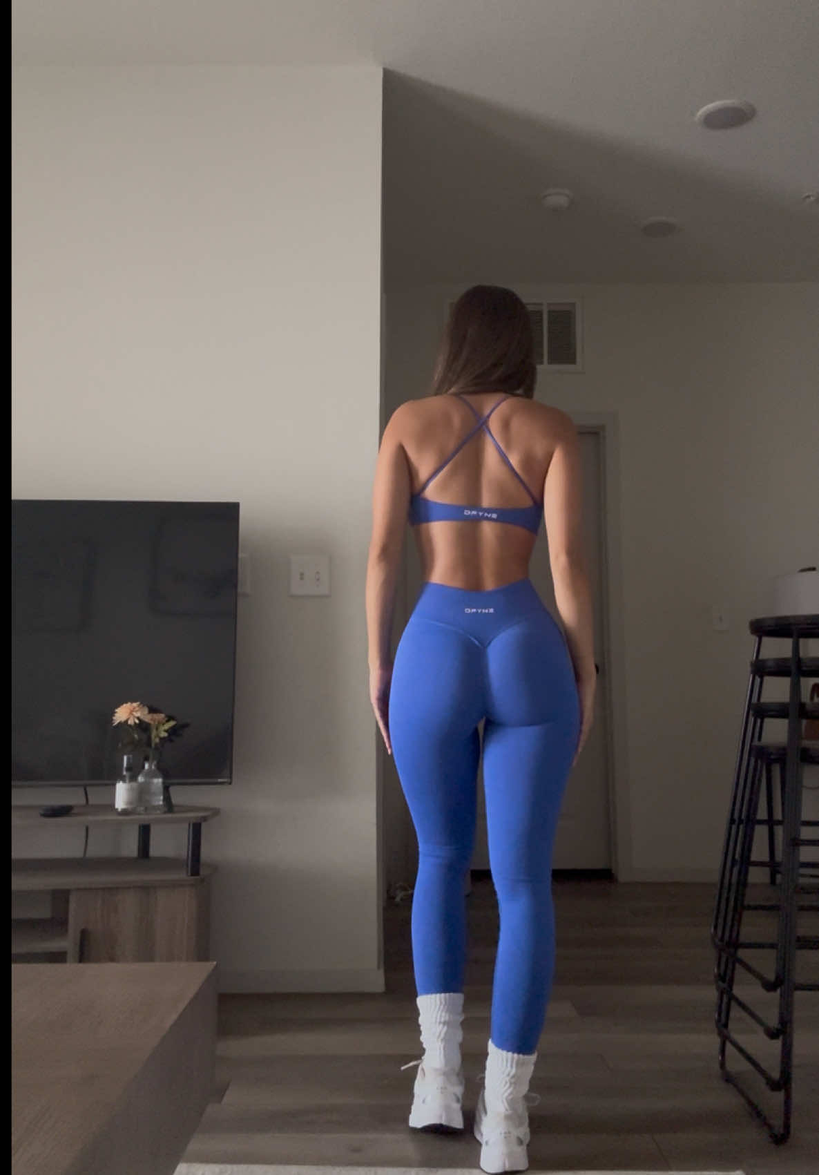 A post by @anisiafromsprouts on TikTok caption: this @DFYNE set omg omg !! new vision collection coming so soon 🫶🏼 #gymoutfit #GymTok #workout #backday #fyp 