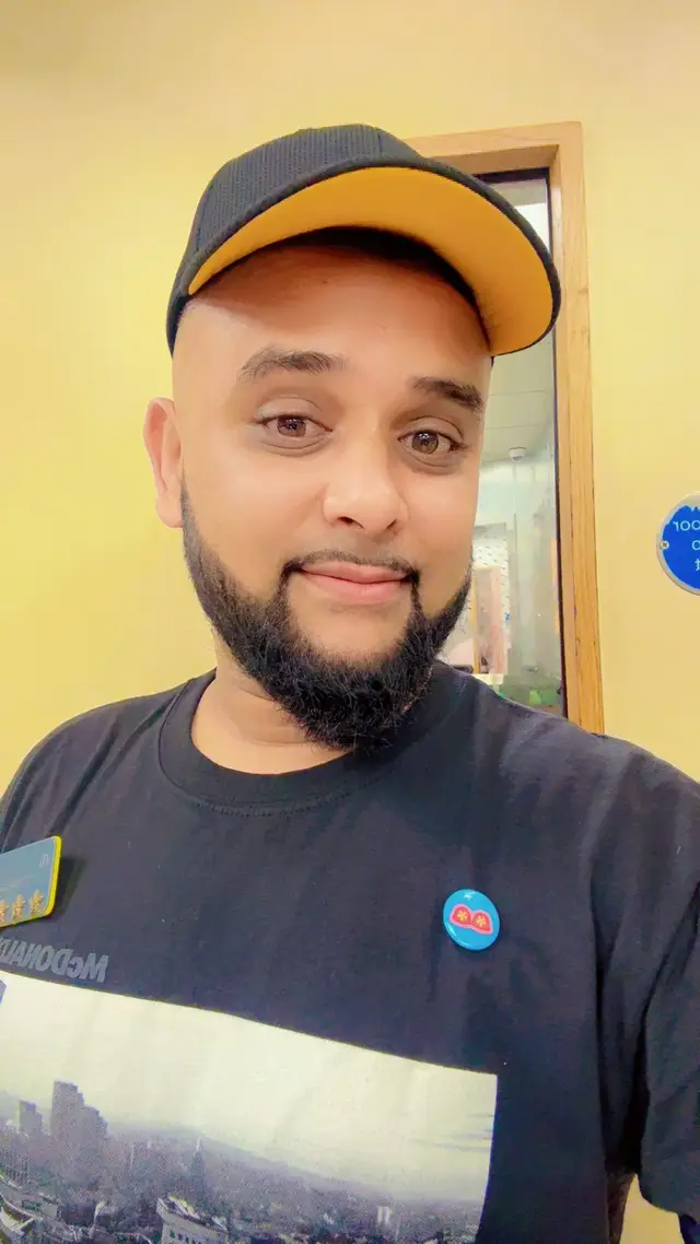 A post by @zinuktalukdar7777 on TikTok caption: এই জীবনে হইতাম যদি জোস   ব্যারিস্টার #everyone #fouryourpage #fyp #tik_tok #zinuk7777 #💔💔💔 