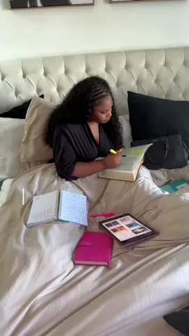A post by @kcole_themortgagelender on TikTok caption: I’m back 🤗 Happy Sunday! #dayinthelife #dailyvlog #explorepage + #ditl #foryou #fyp #fyppppppppppppppppppppppp #aesthetic #sunday #sundayreset #contentcreator 