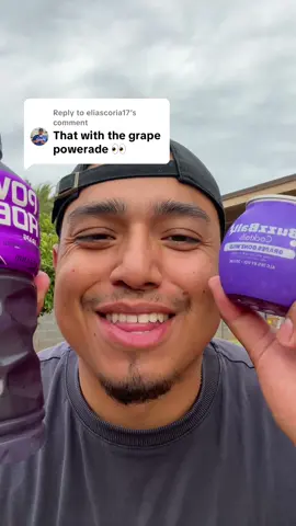 A post by @ssserg_ on TikTok caption: Replying to @eliascoria17 Grape buzzball x grape Powerade 🔥 #drinktok #drinks #summerdrinks #buzzball 