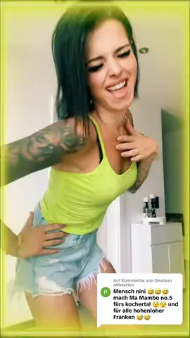 A post by @niinisworld on TikTok caption: #teamniinisworld♥️ 