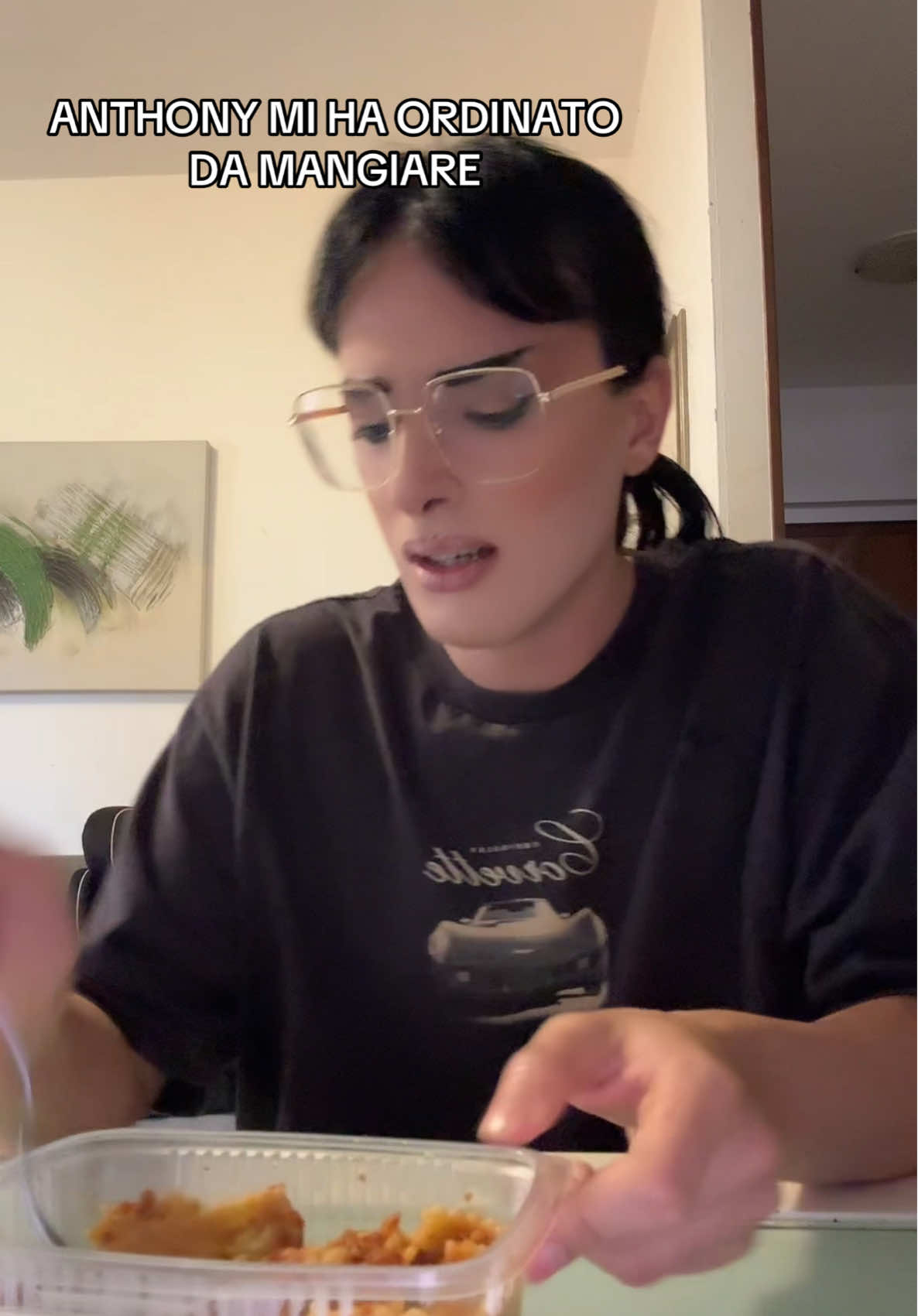 A post by @caravillain on TikTok caption: Sembravano buoni 