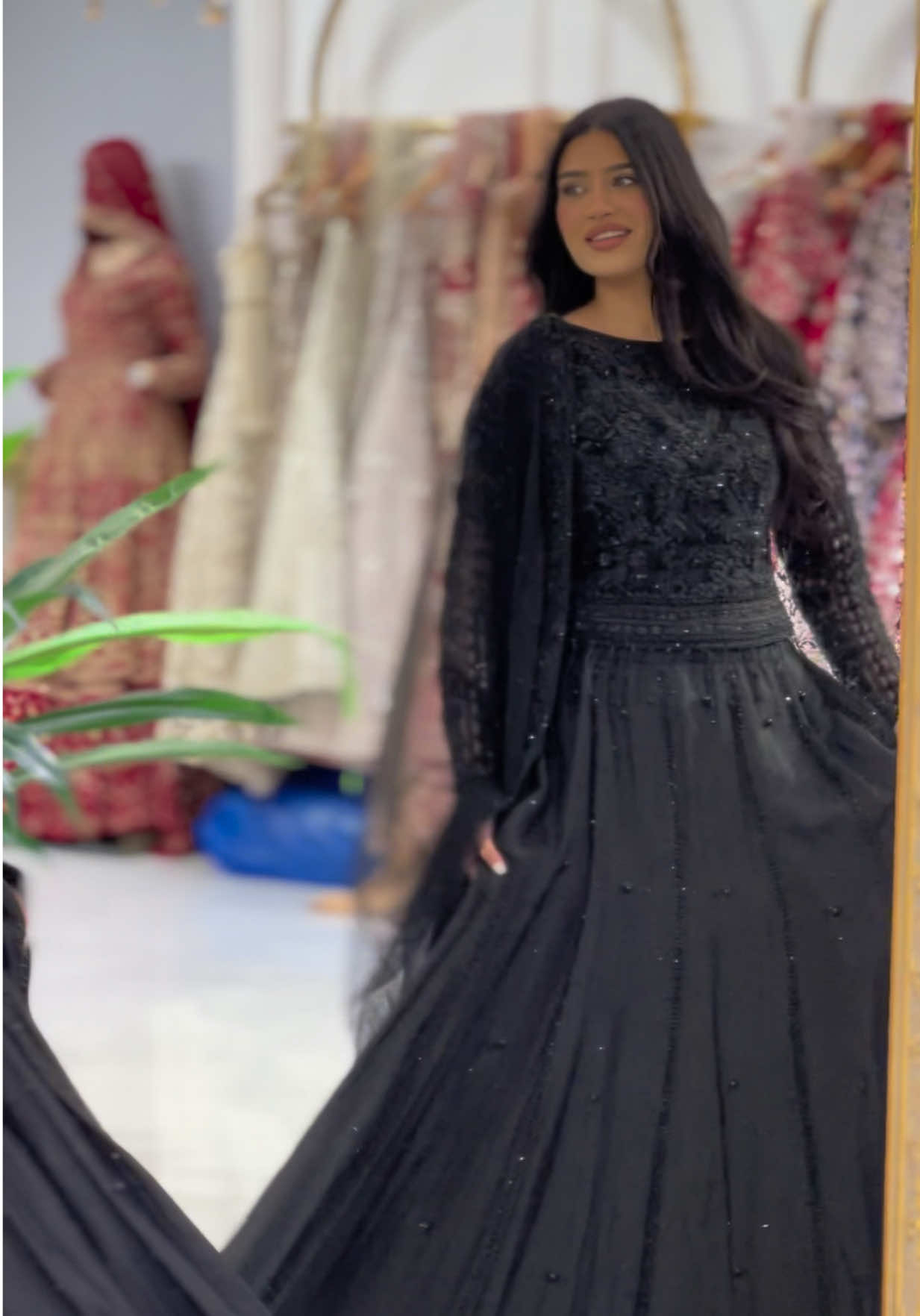 A post by @7aatrangbridal on TikTok caption: MOST BEAUTIFUL BLACK TOP AND LEHENGA BY 7AATRANG BRIDAL 🤩❤️#7aatrang #saiyaara #fancy #newstock #kidsdress #CapCut #benharad #unfreezemyacount #burjfabrics #pathanscollection #shahjahan #fyp #million #model #bridal #saree #arabi #sale #gharara #bridallehenga 