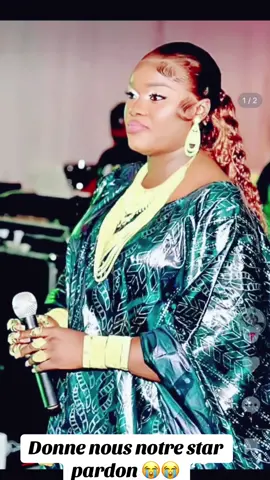 A post by @hadjabalinakaamericaine0 on TikTok caption: #duet with @BINGUINI KA CHERIF🏆 #greenscreen 