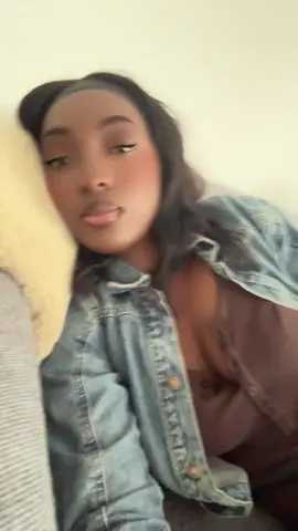 A post by @lauresexy on TikTok caption: On va te parler #🇨🇮 #pourtoii 