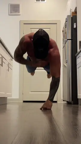 A post by @gymjimm on TikTok caption: #fypシ 