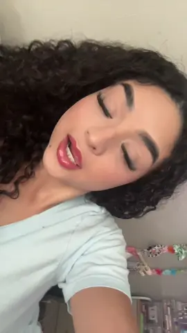 A post by @ on TikTok caption: Cutseeyyyy🤎 #fypシ #curlygirly #contourstick 