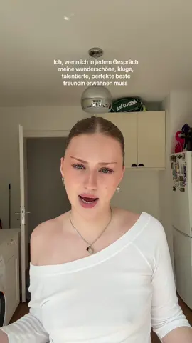 A post by @yanaclare on TikTok caption: es ist eine krankheit