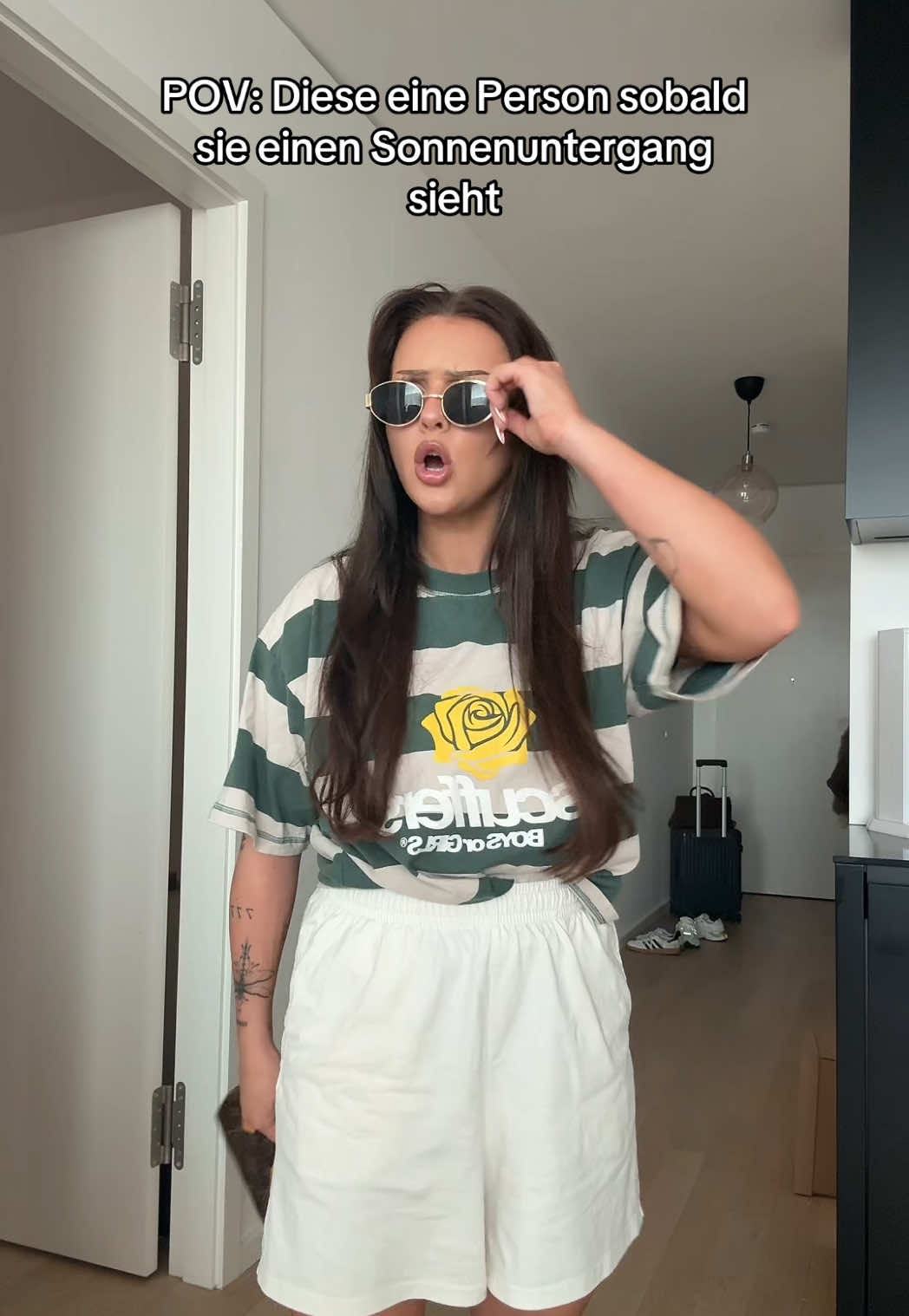 A post by @yungstachel on TikTok caption: Gibt dann nichts wichtiges 