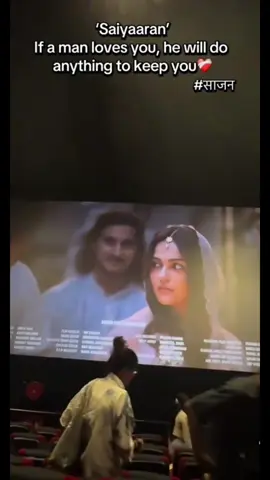 A post by @dreamgirl_0002 on TikTok caption: #sayaara #viral_video #trending #fyp #1millionaudition 