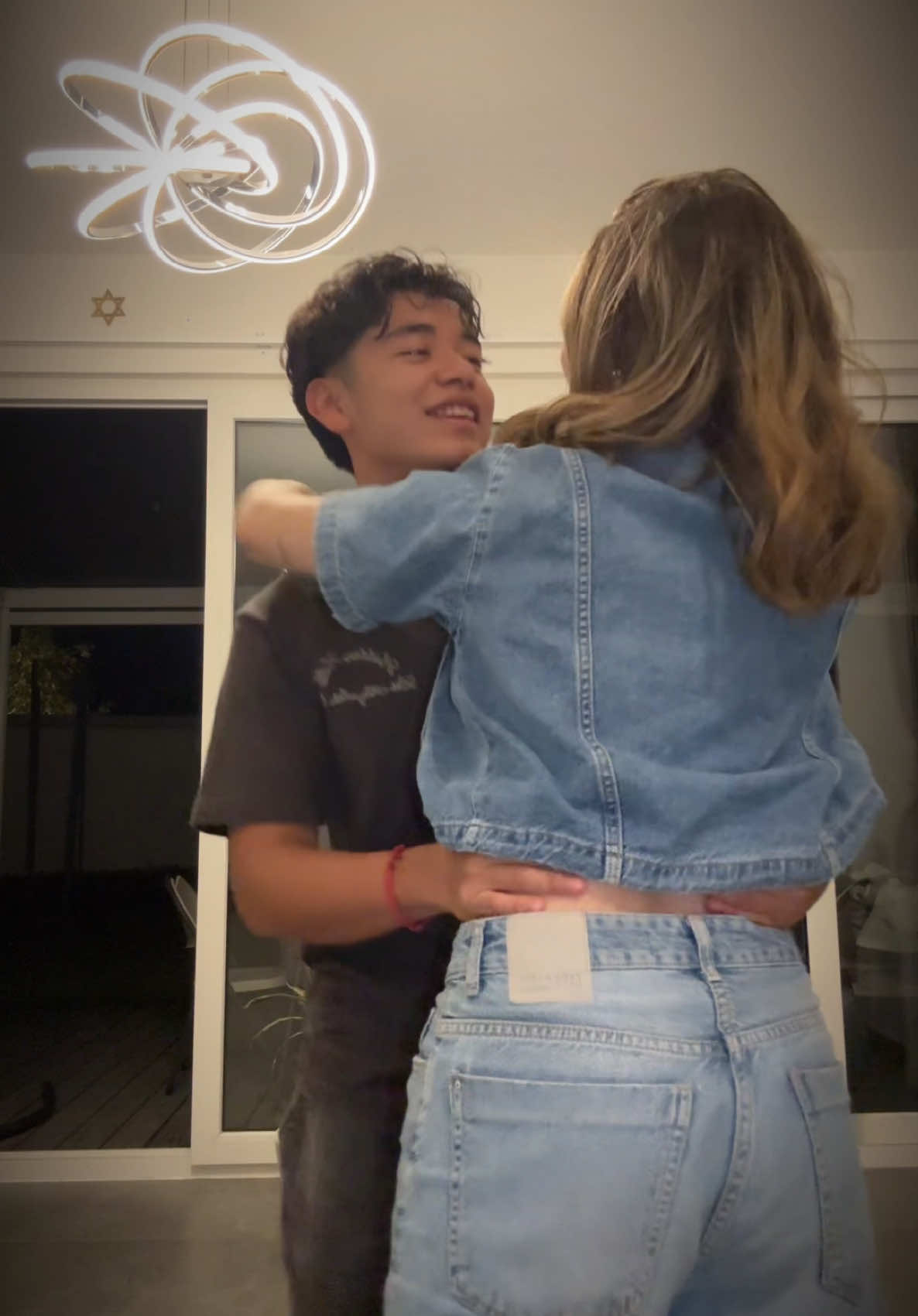 A post by @picusoficiaal on TikTok caption: MIGI ❤️ @LUIGI  🐐 @Allisson Mía 
