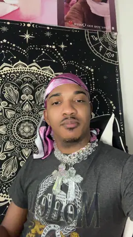 A post by @durellyrellz on TikTok caption: why y’all don’t tell me you lose live viewers so fast i was trying to record music for a show and they left lmaooo dang 