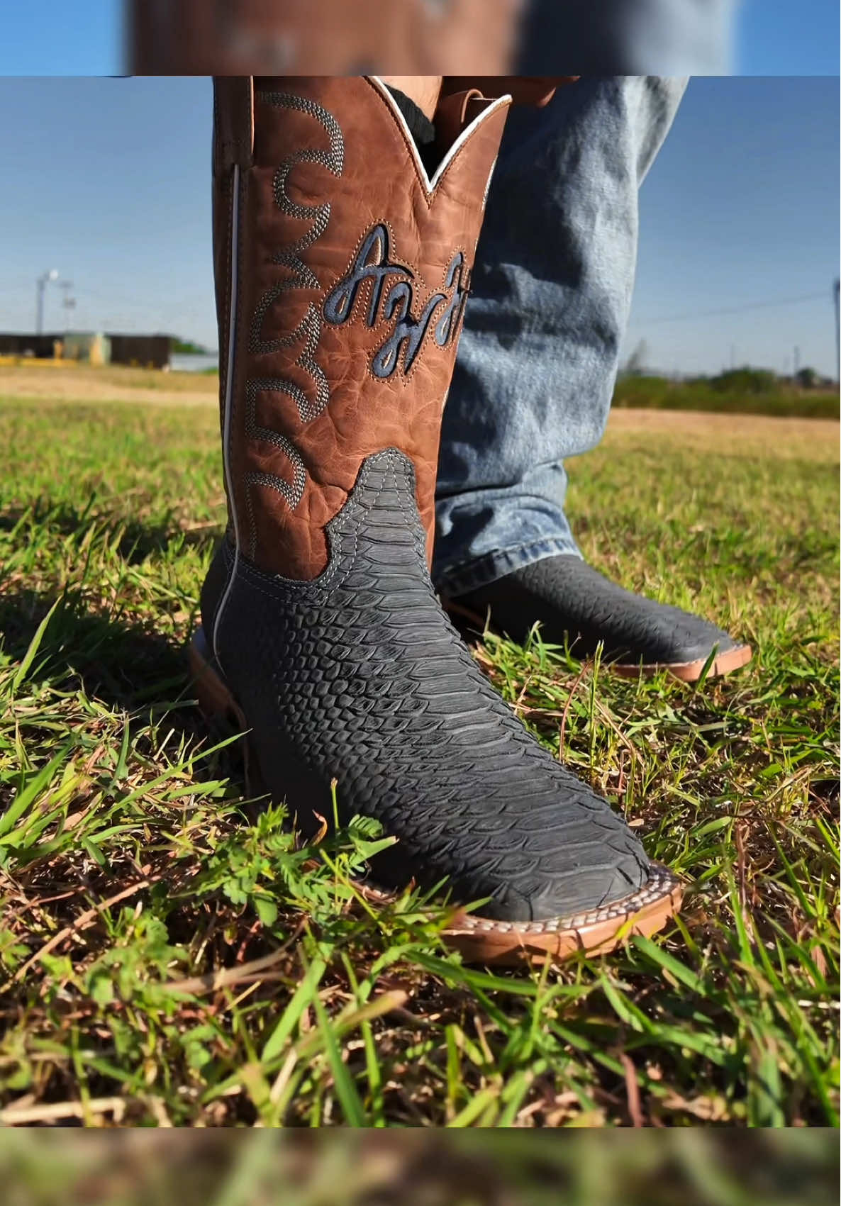 A post by @alfawesternwear on TikTok caption: Check Out Our Exclusive Matte Gray Python Boots🐍🔥 SUPER CLEAN😮‍💨 #alfawesternwear #alfawesternwearboots #texas #cowboyboots #westernwear #cowboyshit #botasvaqueras #python  