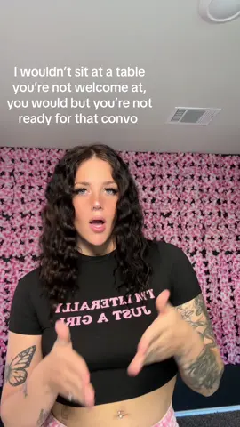 A post by @christen1__ on TikTok caption: #fypシ #foryoupage #Viral 