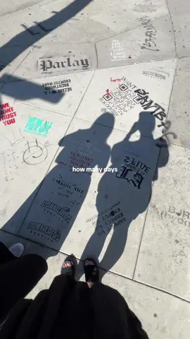 A post by @designedbycarissa on TikTok caption: pov: you have a long distance best friend 😭👭🏻 #longdistancebestfriend #sendthistoyourbestfriend #bestfriendthings #longdistancefriends #bestiegoals 